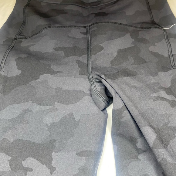 NWT Lululemon Swift Speed Crop HR 21” - Picture 9 of 13